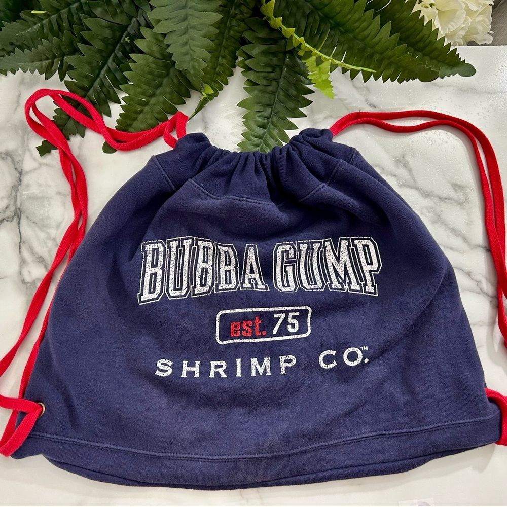 BUBBA GUMP SHRIMP CO. DRAWSTRING BACKPACK